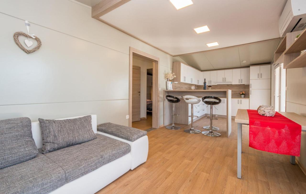 Mobile Home Rock Rose 1 Tkon Zewnętrze zdjęcie